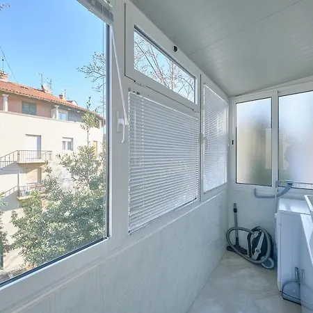 Andrea By Litto * Split